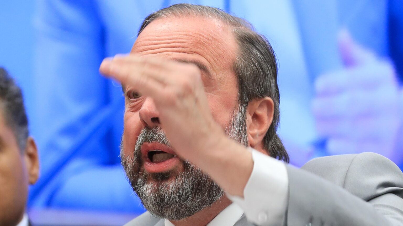Crise à vista: Silveira aposta no STF e despreza o Congresso